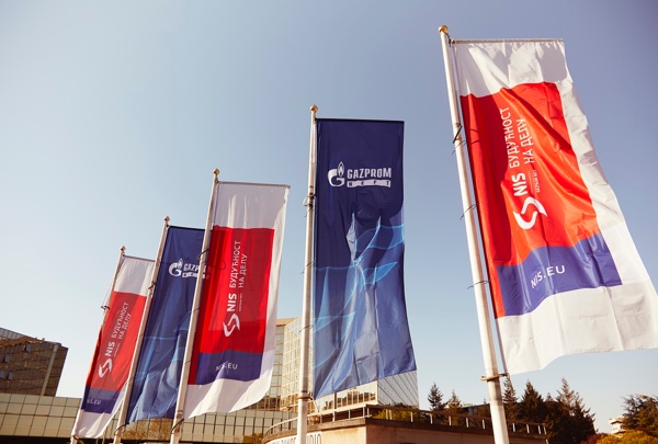 Gazprom i NIS zastave