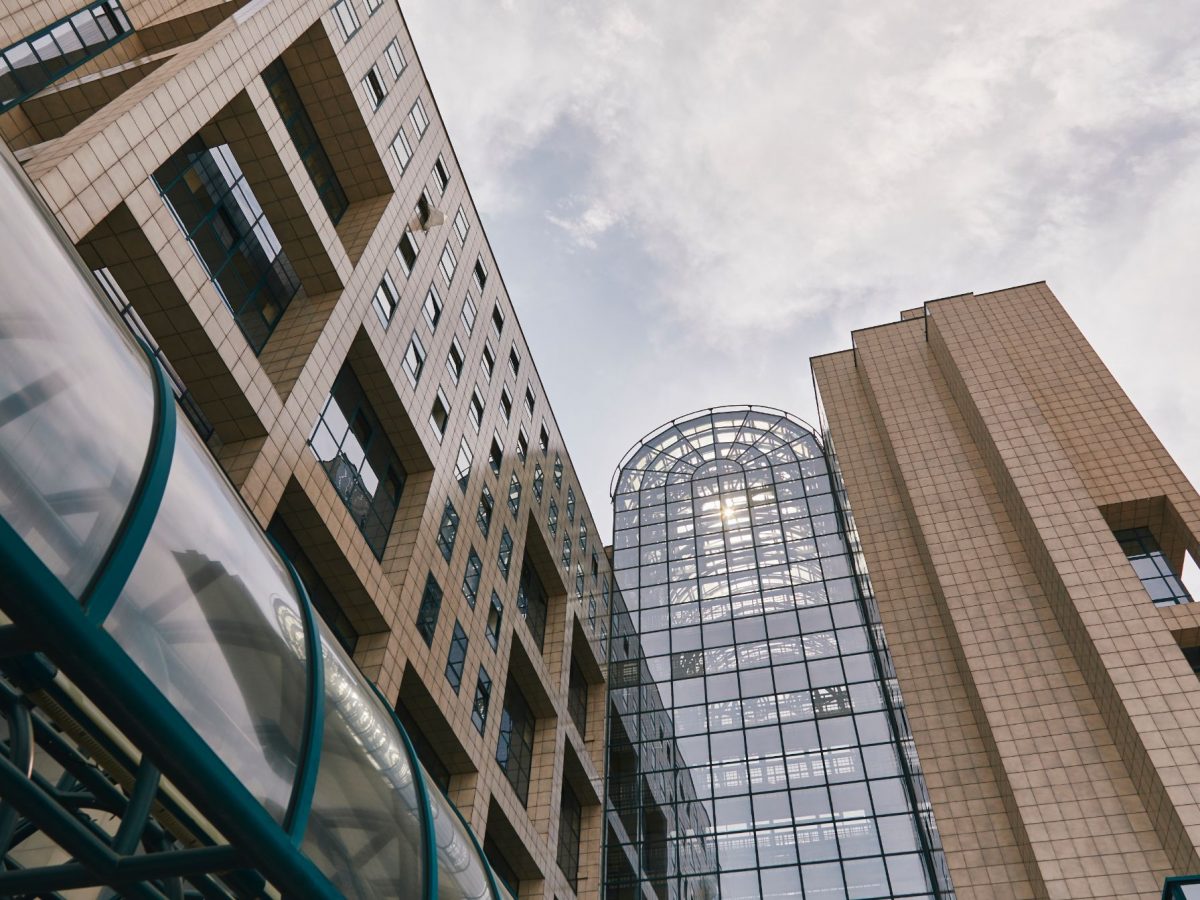 Poslovi centar Novi Sad NIS