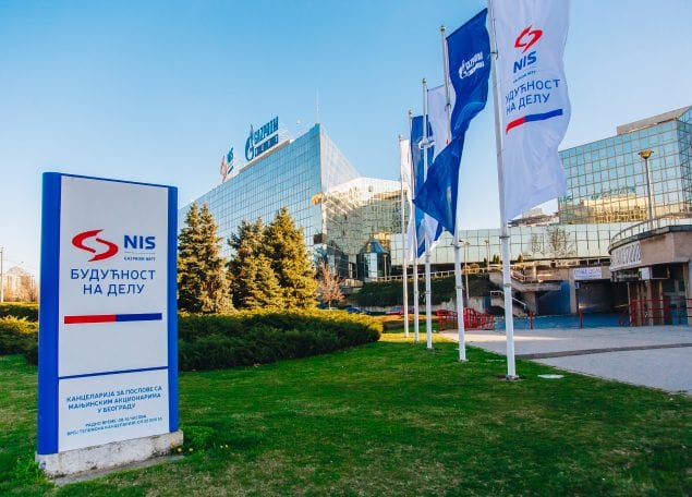 Zastave ispred PC Beograd