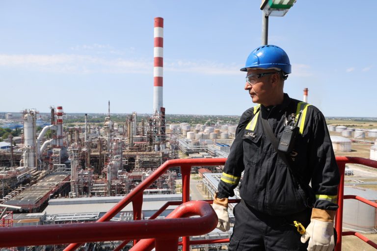 Рабочее место на высоте 90 метров